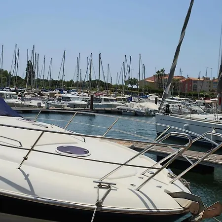 Loggia Vue Port Confort Et Design Proche アグド
