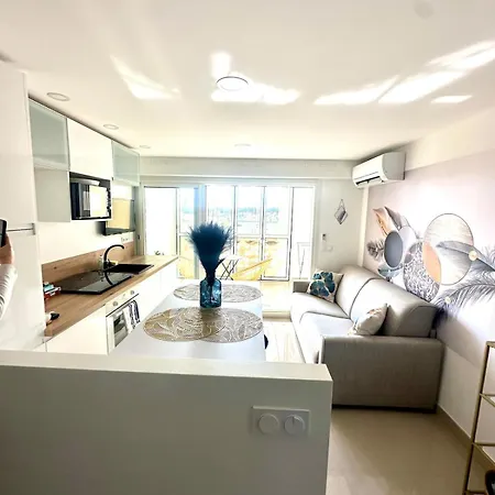 Loggia Vue Port Confort Et Design Proche * アグド