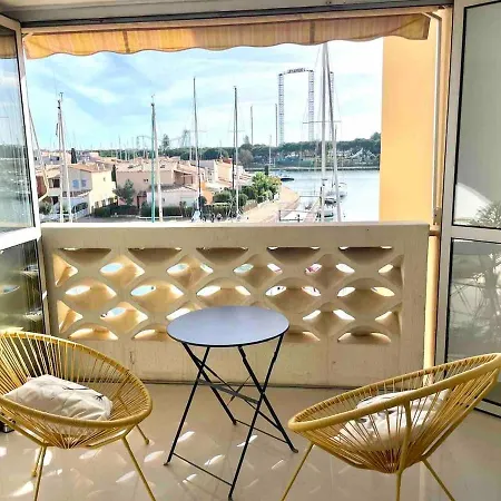 Loggia Vue Port Confort Et Design Proche