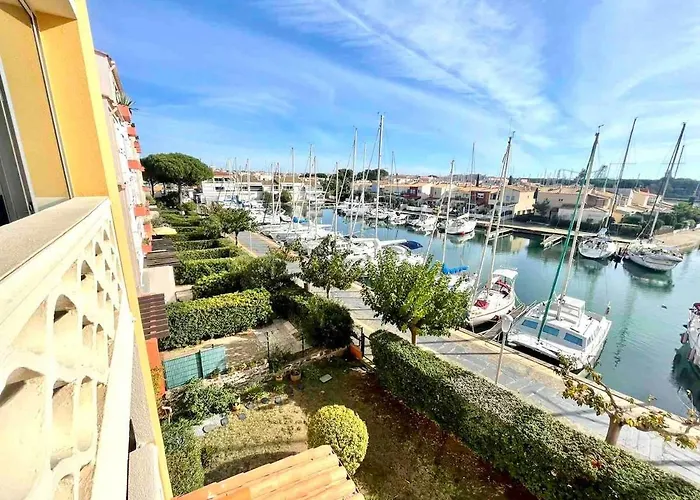 Loggia Vue Port Confort Et Design Proche Διαμέρισμα