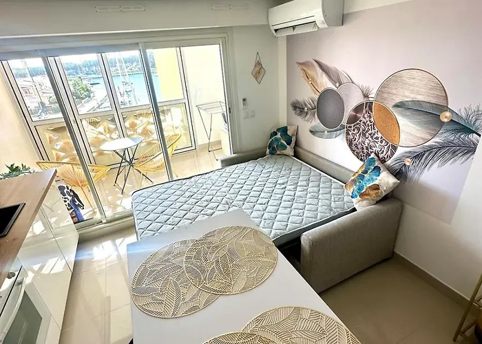 Loggia Vue Port Confort Et Design Proche Διαμέρισμα *
